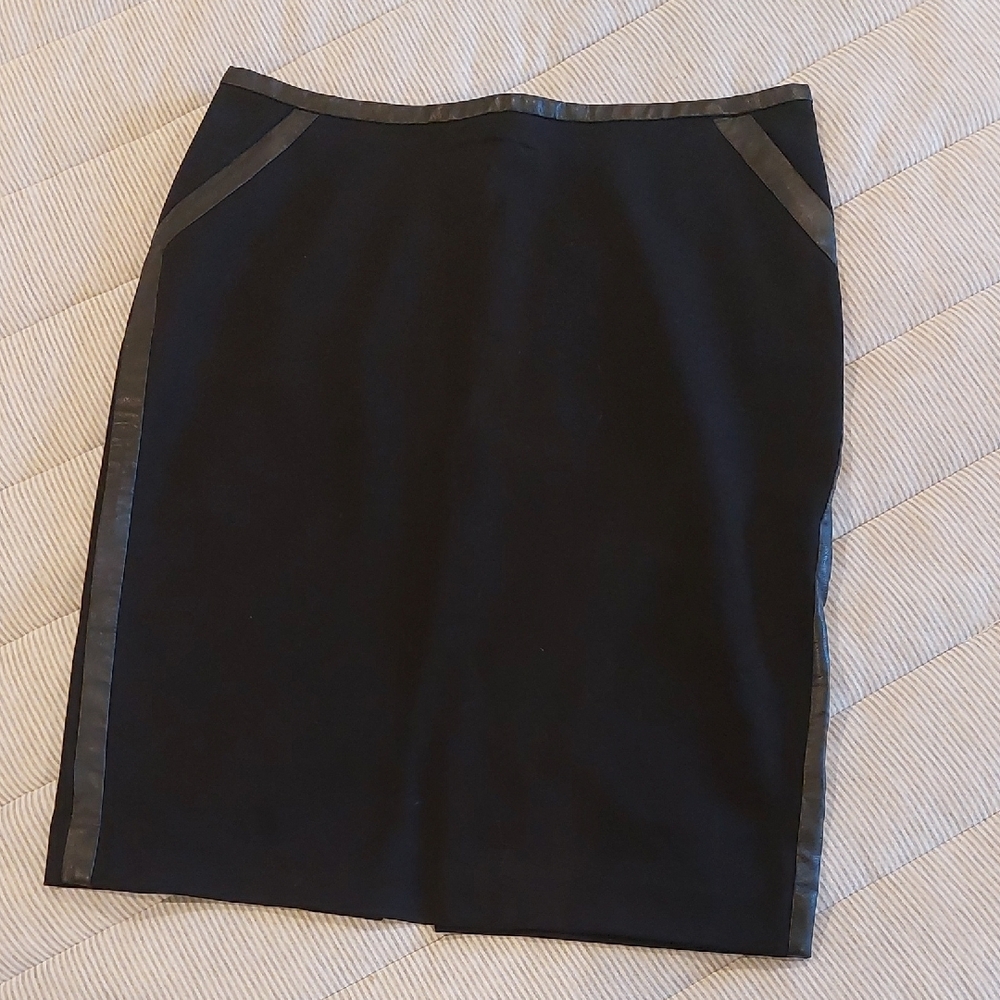 H&M Black Knee-Length Pencil Skirt for Work